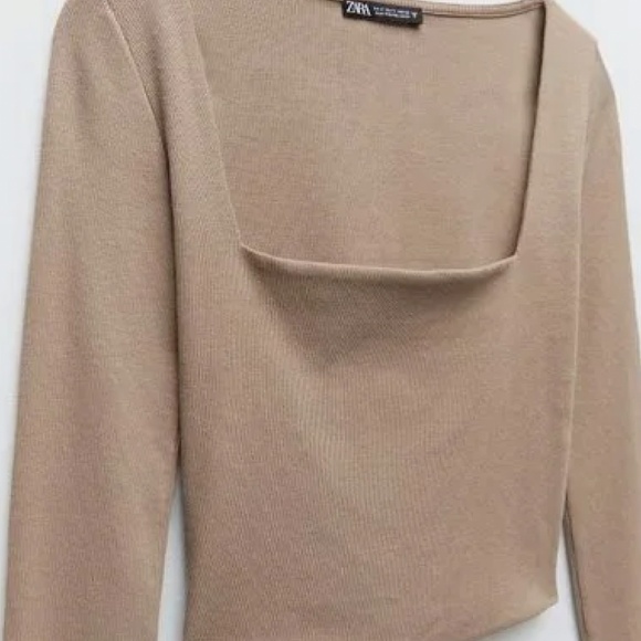 Zara // Squareneck Long Sleeve Ribbed Crop Top in Beige Nude - Picture 5 of 7